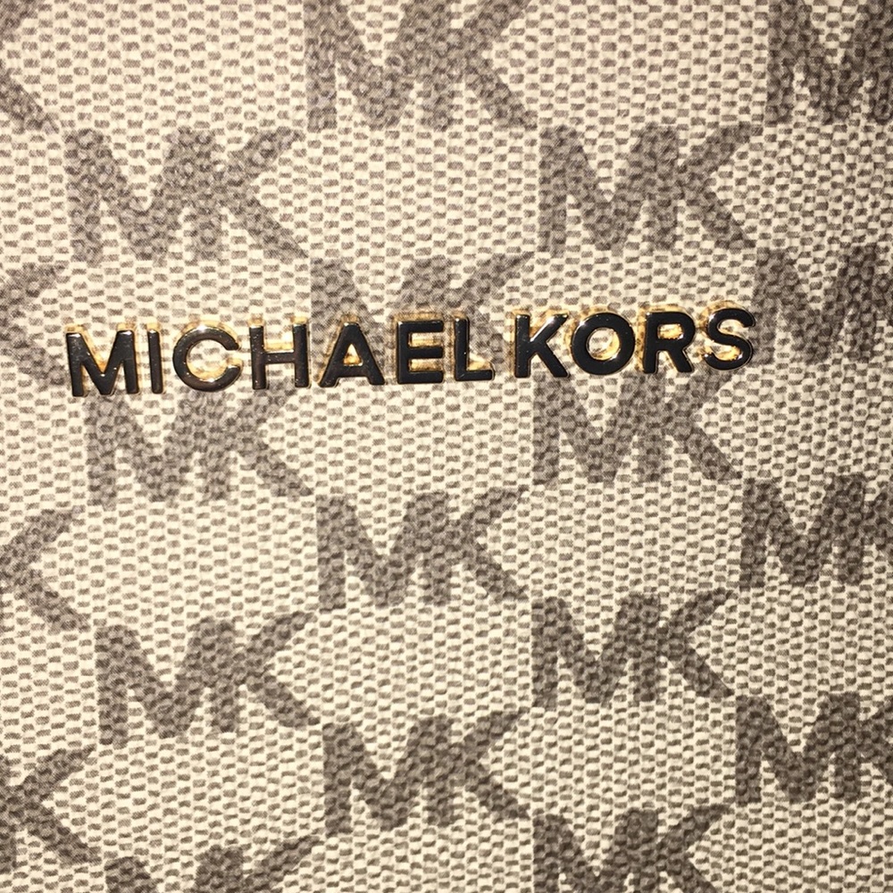 🌟HOST🎖PICK 🌟NWT 👜Michael Kors 👜 - Picture 3 of 8